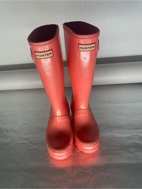 Hunter kids Tall Rain Boots in Coral